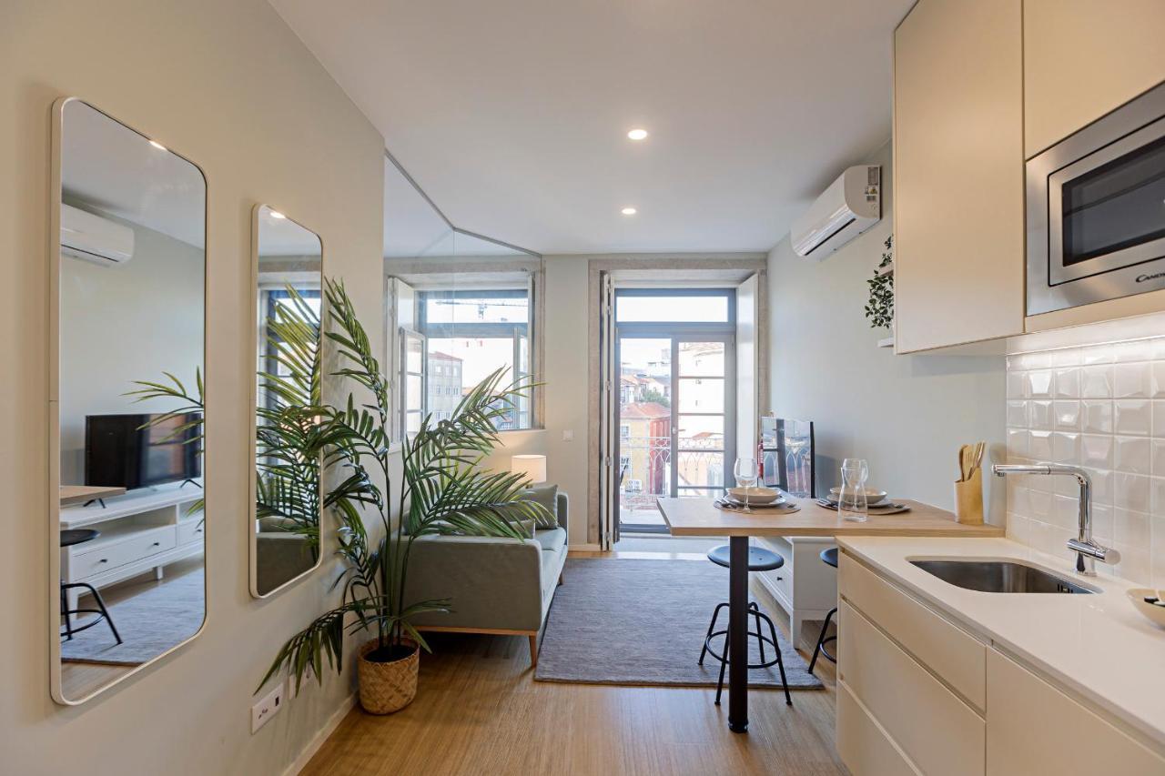 31 Janeiro 157 - Charming 1Br Flat W/ Ac & Balcony By Lovelystay Porto Zewnętrze zdjęcie