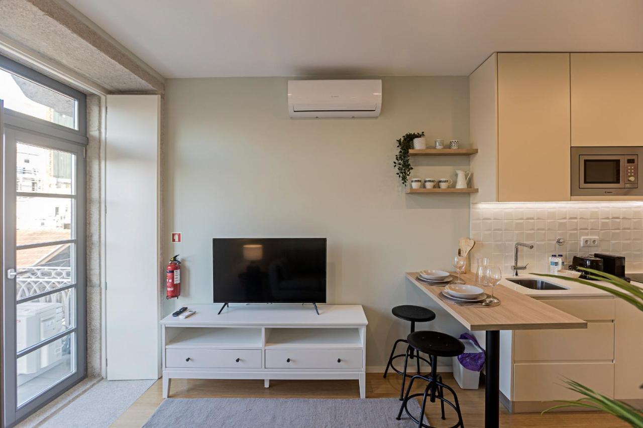 31 Janeiro 157 - Charming 1Br Flat W/ Ac & Balcony By Lovelystay Porto Zewnętrze zdjęcie