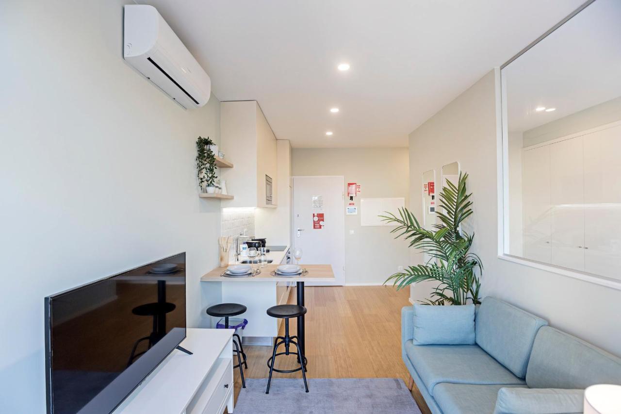 31 Janeiro 157 - Charming 1Br Flat W/ Ac & Balcony By Lovelystay Porto Zewnętrze zdjęcie